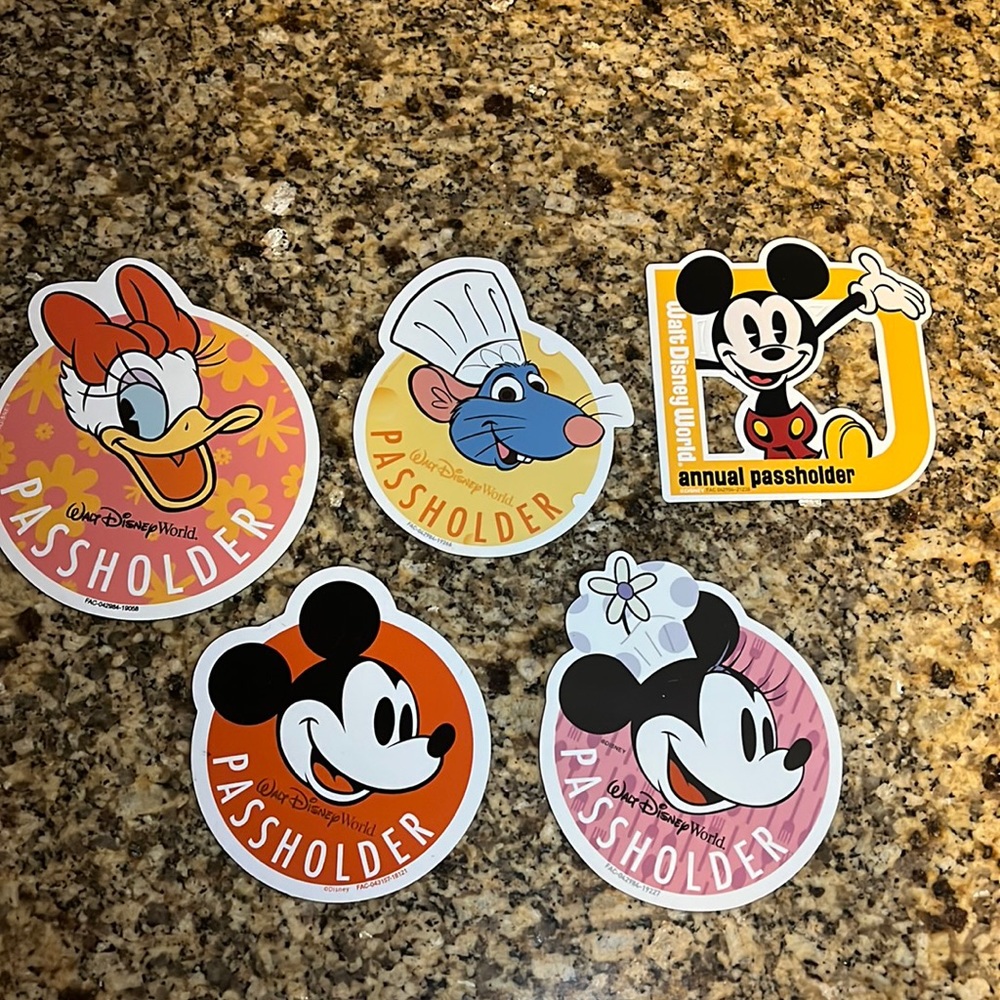 Disney passholder magnets